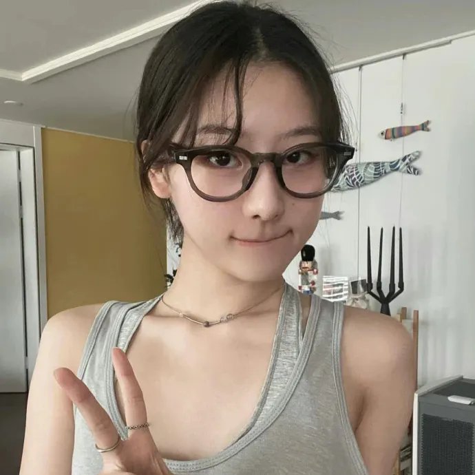 尤莉亚老师的红线